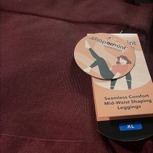 Shapermint Essentials Burgundy Shaping Leggings NWT